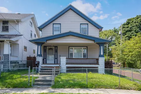 3242 W 82nd St, Cleveland, OH 44102