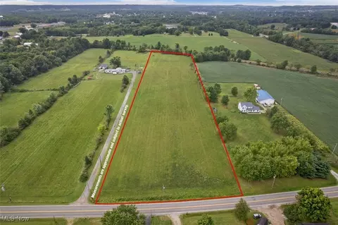 Pigeon Run Avenue Sw, Navarre, OH 44662