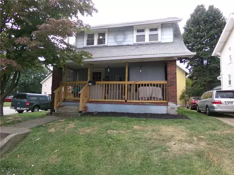 1039 Clarendon Ave SW, Canton, OH 44710