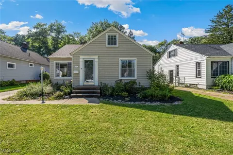 4096 W 229th St, Fairview Park, OH 44126