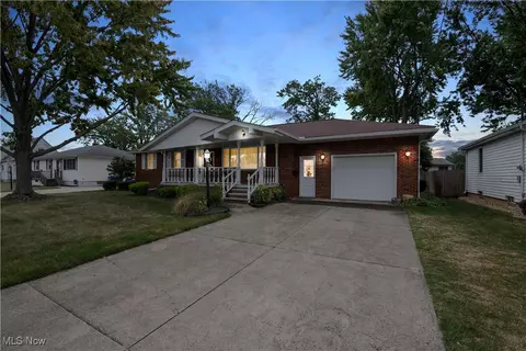 1227 W 40th St, Lorain, OH 44053