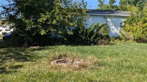 2627 E 40 St, Lorain, OH 44055 photo 5