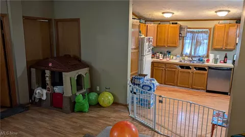2627 E 40 St, Lorain, OH 44055 photo 9