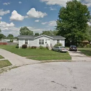 2627 E 40 St, Lorain, OH 44055 photo 2