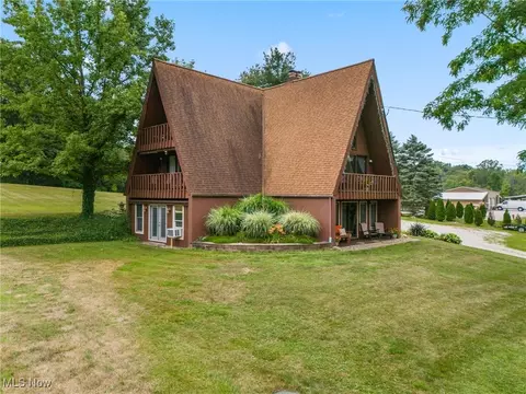 16130 Bowman St NE, Homeworth, OH 44634