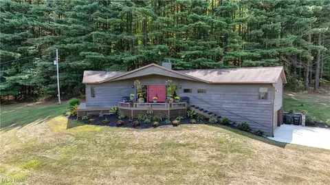 3484 Johnstown Rd NE, Dover, OH 44622