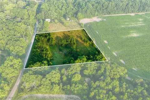 22600 Lexington Road Rd, Alliance, OH 44601