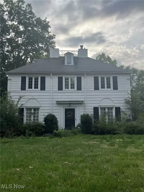 3365 Kenmore Rd, Shaker Heights, OH 44122