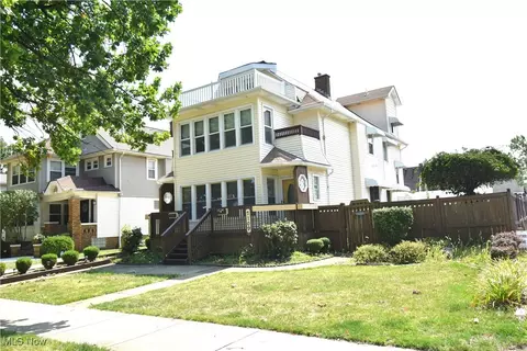 7107 7109 Brookside Dr, Cleveland, OH 44144