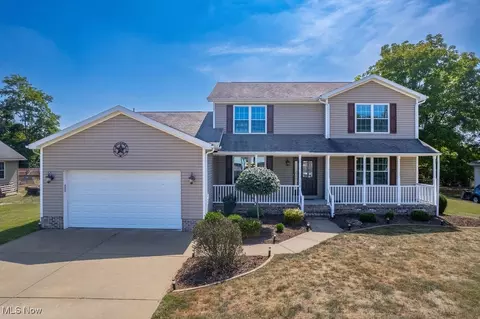 1212 19th St, Vienna, WV 26105