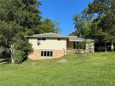 506 Eastern Ave, Woodsfield, OH 43793