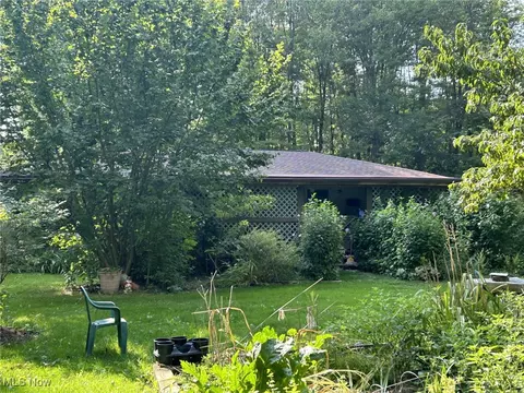 5123 4th Ave, Andover, OH 44003