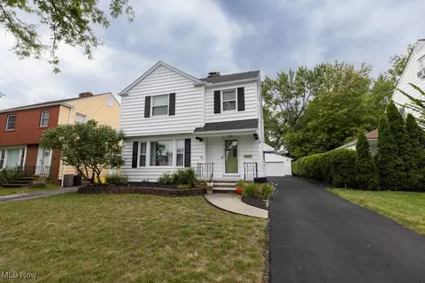 4502 Groveland Rd, University Heights, OH 44118