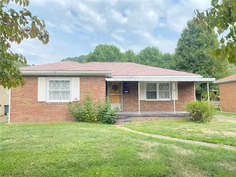 1007 3rd St, Brilliant, OH 43913