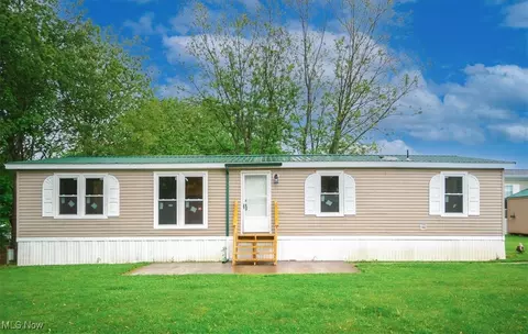 110 Lebanon Rd #91, Dalton, OH 44618