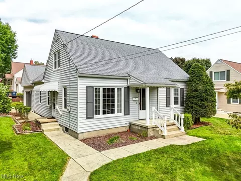671 Lauby Ave, Akron, OH 44306