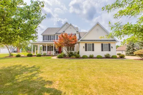 4922 Roscommon Dr, Brunswick, OH 44212