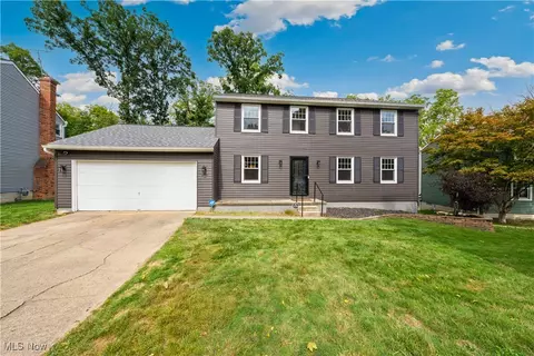 855 W Abbey Dr, Medina, OH 44256
