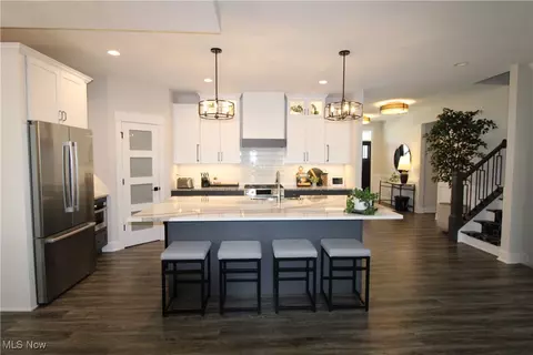 Kitchen - 200 Eagle Point Dr, Lyndhurst, OH 44124 photo 3 of 4