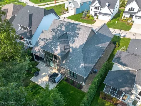 View/Area - 200 Eagle Point Dr, Lyndhurst, OH 44124 photo 2 of 5