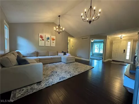38475 Crossbrook Ave, Willoughby, OH 44094 photo 4