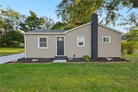 3279 Cope Ave, Akron, OH 44319