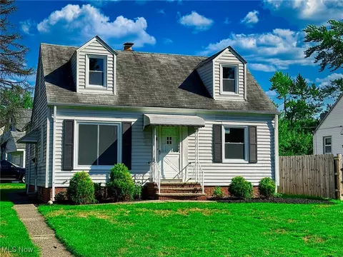 310 Grand Blvd, Bedford, OH 44146