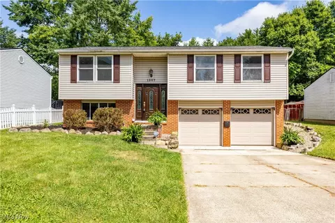 1307 Denise Dr, Kent, OH 44240