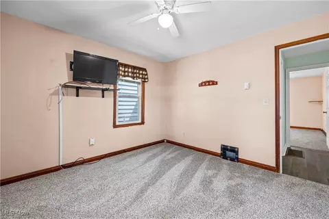 1857 E 36th St, Lorain, OH 44055 photo 17