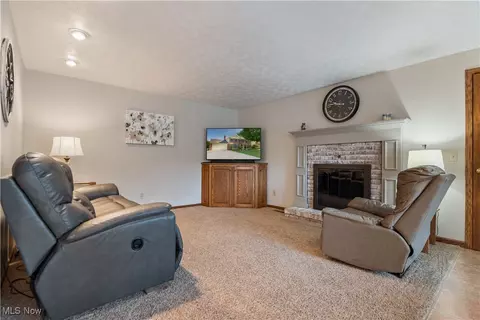 3424 Cornwall Dr NW, Canton, OH 44708 photo 10