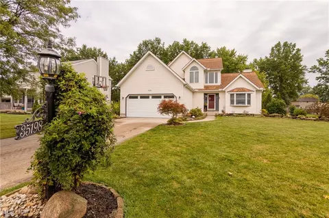 35198 Nikki Ave, North Ridgeville, OH 44039