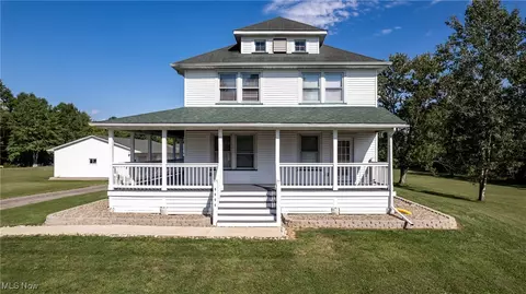 9998 Holcomb Rd, Newton Falls, OH 44444