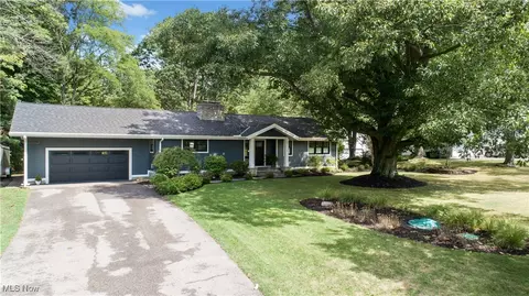 27799 Emery Rd, Cleveland, OH 44128