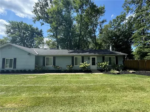 1499 Welch Rd, Painesville, OH 44077