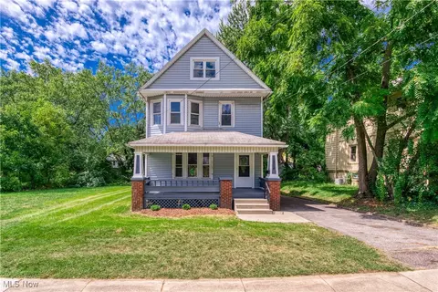 314 Shawnee Path, Akron, OH 44305