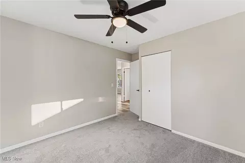 Bedroom - 77 High St, Elyria, OH 44035 photo 3 of 4