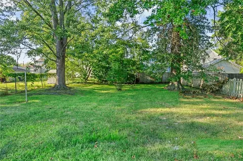 Exterior - 77 High St, Elyria, OH 44035 photo 1 of 1