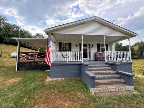 58410 Wharton Rd, Barnesville, OH 43713