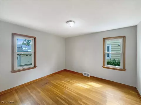 Bedroom - 5814 Belmere Dr, Cleveland, OH 44129 photo 1 of 3
