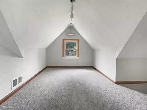 Bedroom - 5814 Belmere Dr, Cleveland, OH 44129 photo 3 of 3