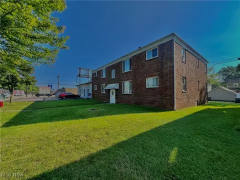 2341 State Rd, Cuyahoga Falls, OH 44223