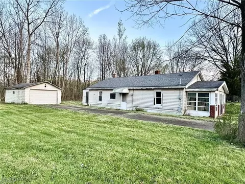 3503 Birchwood Ave NE, Warren, OH 44483