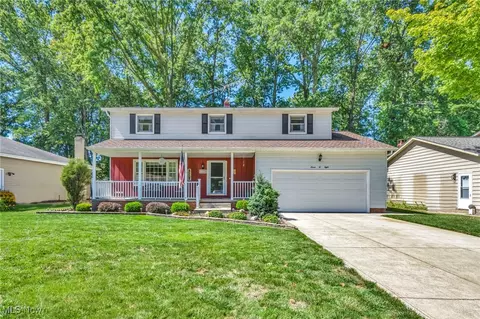 708 Oriole Dr, Eastlake, OH 44095
