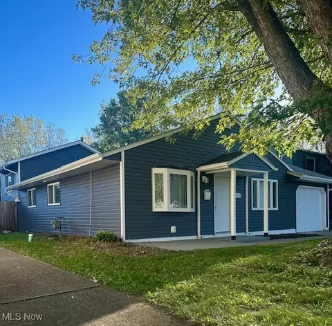 2230 Randall St, Lorain, OH 44052