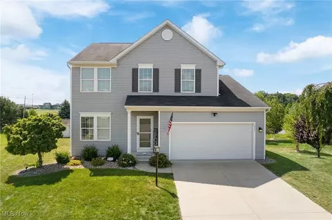 1774 Secretariat St NE, Canton, OH 44721