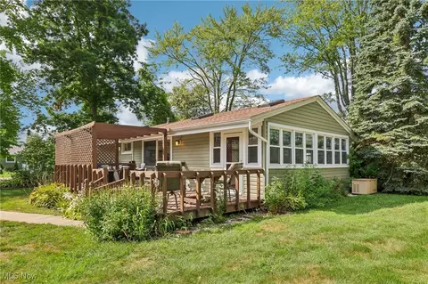 1081 Grand Ave, Madison, OH 44057