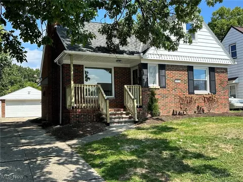 12017 Tonsing Dr, Garfield Heights, OH 44125