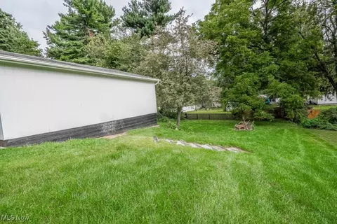 Exterior - 4649 15th St NW, Canton, OH 44708 photo 3 of 7