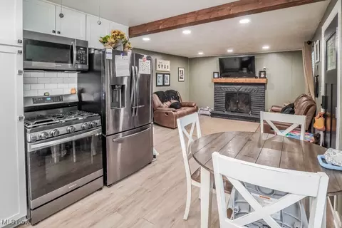 Kitchen - 4649 15th St NW, Canton, OH 44708 photo 2 of 3