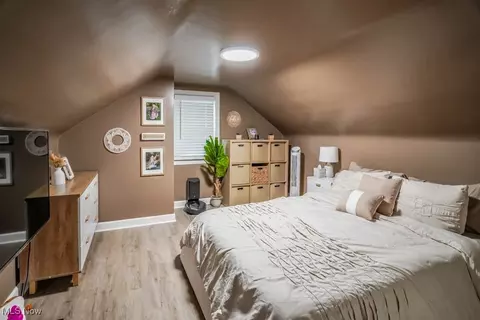 Bedroom - 4649 15th St NW, Canton, OH 44708 photo 4 of 5